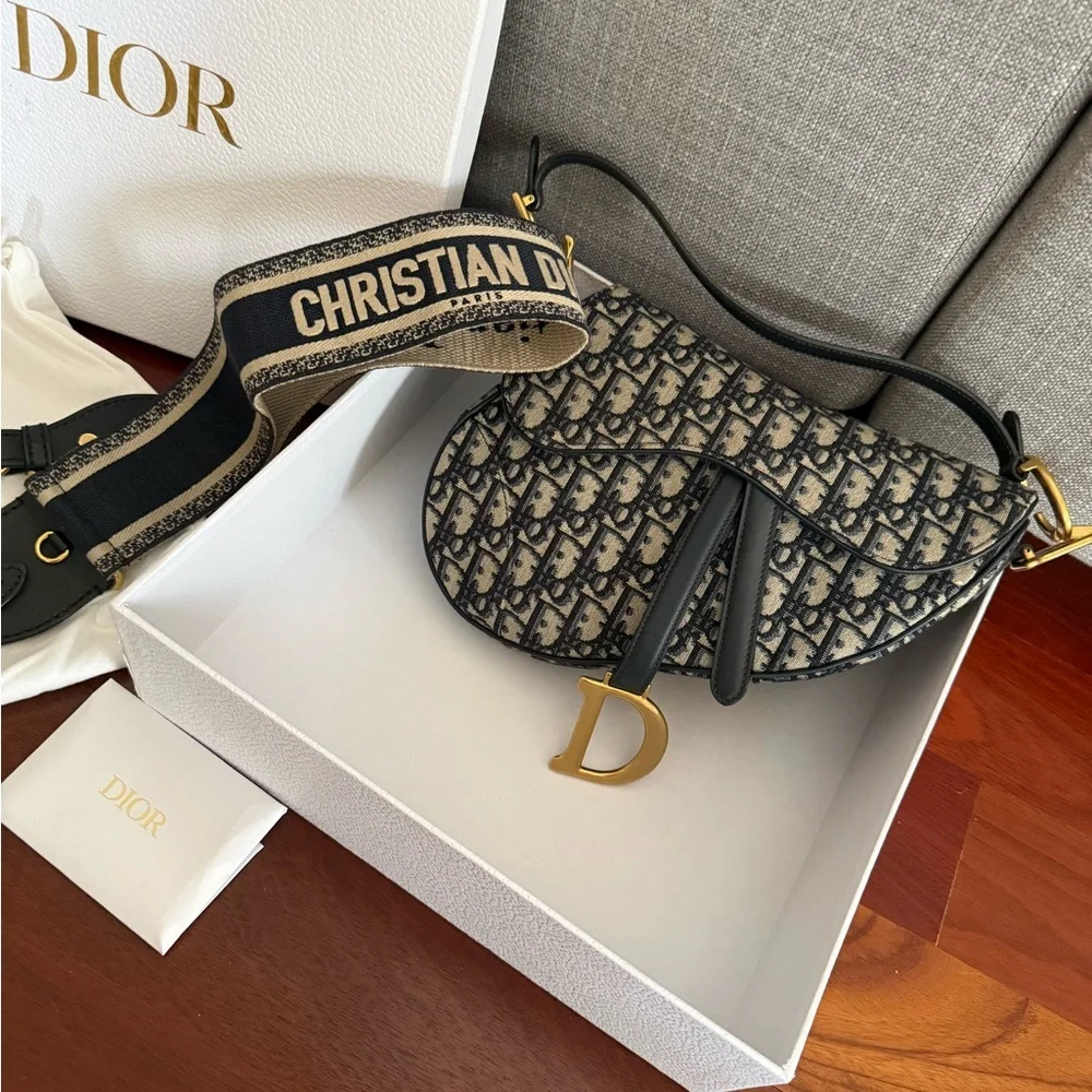 Christian Dior Saddle Bag – Oblique Canvas with Gold Hardware + Logo Strap - Picture 3 of 14